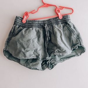 Hollister shorts grey